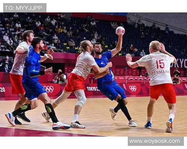 温哥华白帽队与波特兰伐木者队的激烈对决展现足球魅力与团队精神